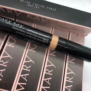 Mary Kay Perfecting Concealer